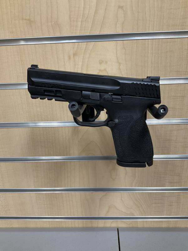 Smith and Wesson M&P 2.O 9mm Used. - Image 2